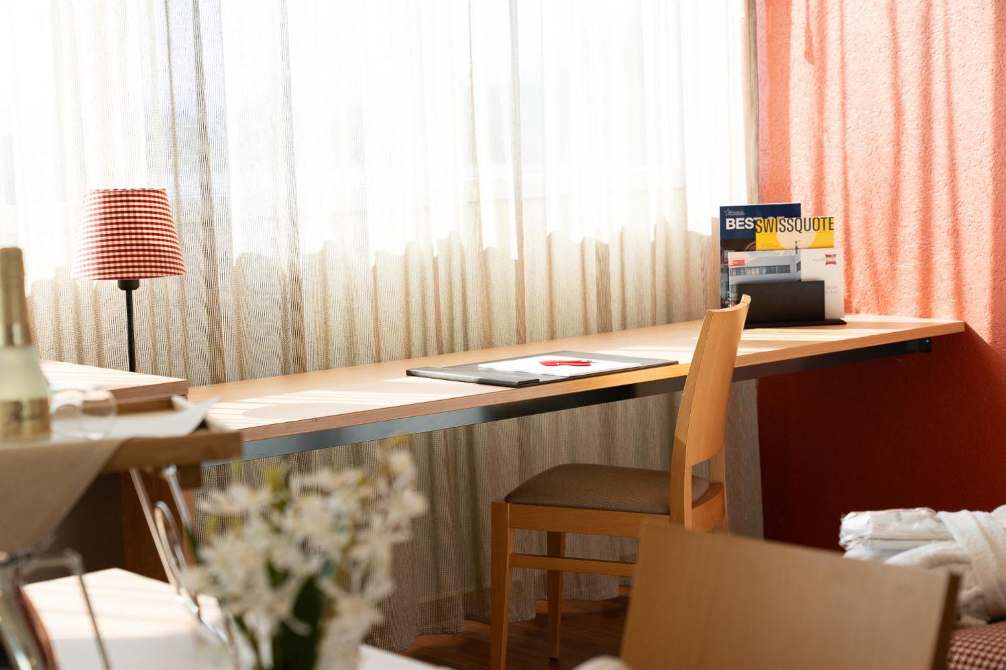 Swissever Hotel Zug Steinhausen Phòng bức ảnh